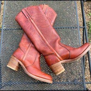 Vintage Frye heeled western boots